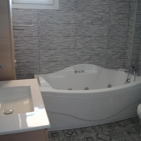 Calypso Apartahotel 3*